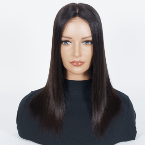 Elara Silk Top: glueless wig in real European hair, with a natural parting and an invisible hairline